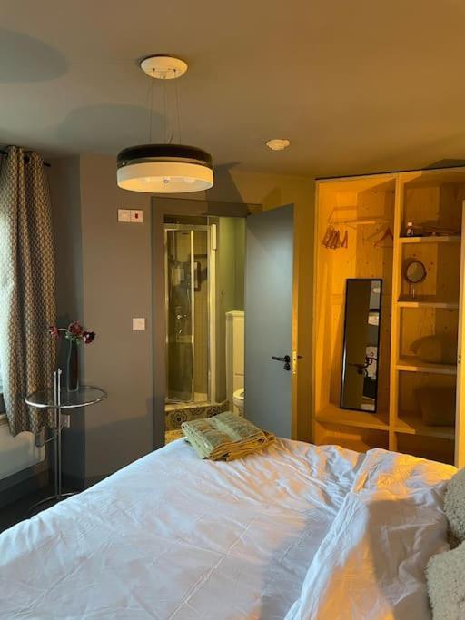 3 Bedroom Penthouse Apartment Манчестер Екстер'єр фото
