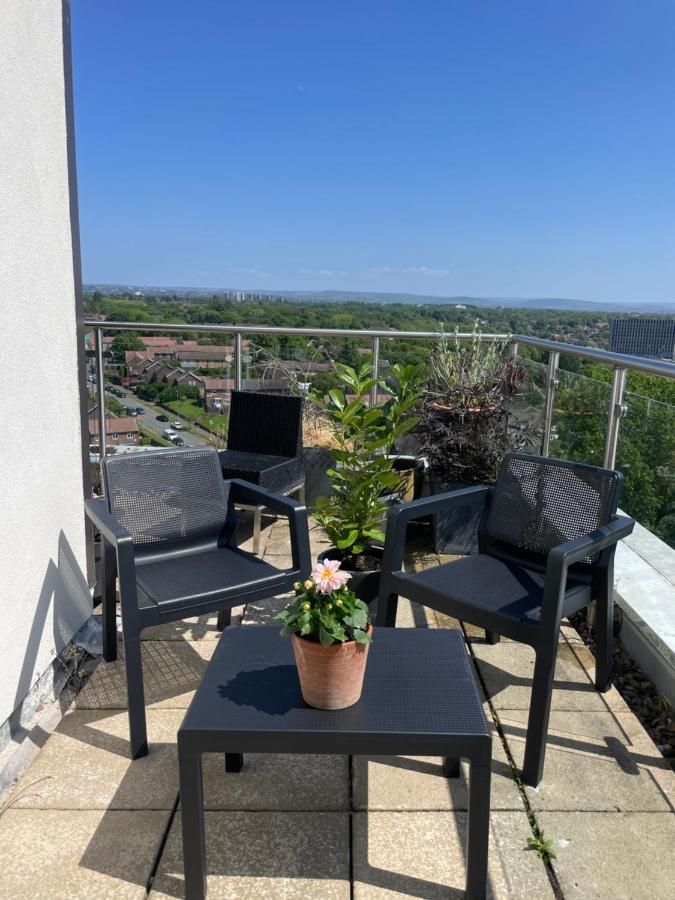 3 Bedroom Penthouse Apartment Манчестер Екстер'єр фото